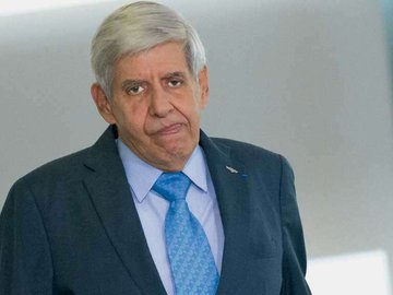 O ministro do GSI, general Augusto Heleno, teve áudio vazado onde sobe o tom contra o STF