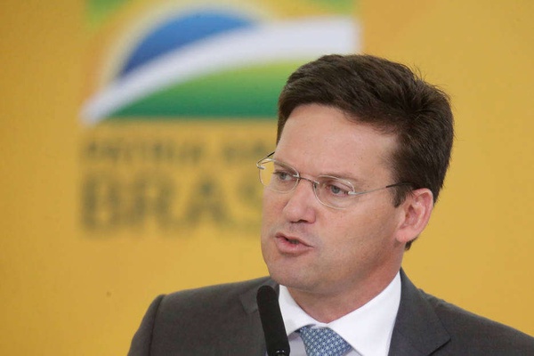 Para conseguir bancar o Auxílio Brasil, pasta de João Roma terá mais verba do que Saúde e Educação.