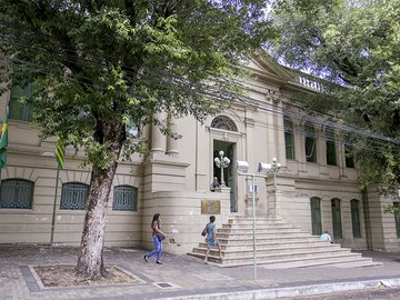 Prefeitura antecipa salário de dezembro de servidores municipais