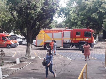 Princípio de incêndio atinge prédio da Secretaria de Infraestrutura