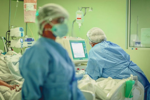 Covid-19: Piauí volta a bater recorde com 20 mortes desde agosto e tendência é crescer óbitos