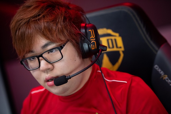 Goku durante jogo do Flamengo no CBLoL