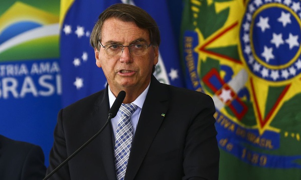 Deputados aprovam compra de vacinas