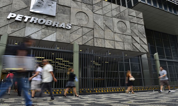 Petrobras anuncia novos reajustes nos preços da gasolina, diesel e gasolina