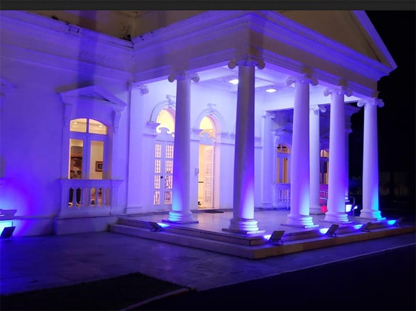 Sede do Governo do Piauí, Palácio do Karnak com iluminação especial para a campanha