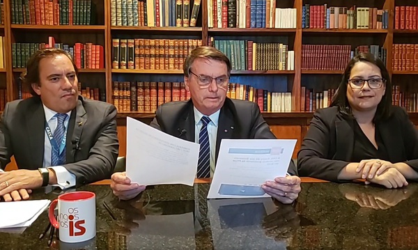Presidente da caixa informa durante a live do Presidente Jair Bolsonaro que haverá antecipação no saque do auxílio emergencial.