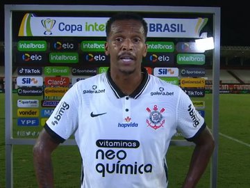 Jô lamenta eliminação na Copa do Brasil e diz: "Temos que aprender mais como é o Corinthians"