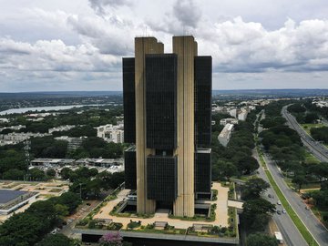Previsão para inflação subiu de 5,82% para 5,90%