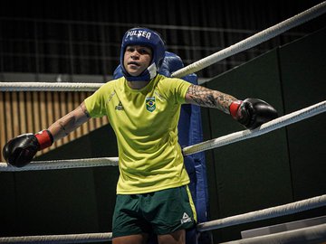 A boxeadora Bia Ferreira é uma das principais apostas para a medalha