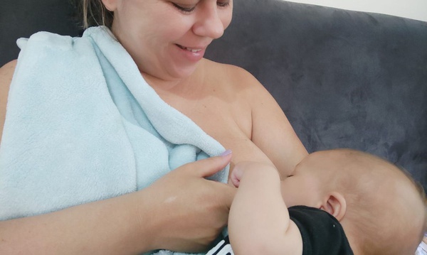 Amamentação ajuda a previnir o câncer de mama.