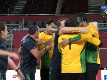 Brasileiros festejam ouro no goalball em Tóquio