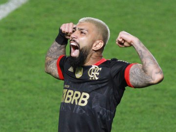 Gol de Gabigol em Santos x Flamengo