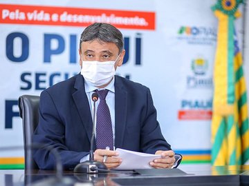 Governador afirma que ICMS não causou aumento na gasolina