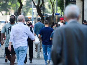 Novo decreto com flexibilização das restrições começa a valer hoje
