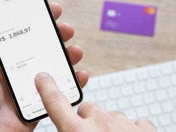 Nubank lança débito automático para contas pessoais e PJ