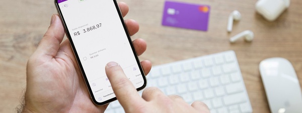 Nubank lança débito automático para contas pessoais e PJ