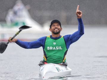 Piauiense Luis Carlos Cardoso conquista prata na paracanoagem em Tóquio