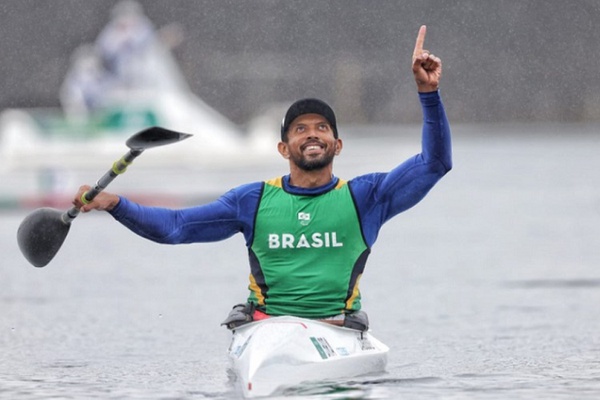 Piauiense Luis Carlos Cardoso conquista prata na paracanoagem em Tóquio