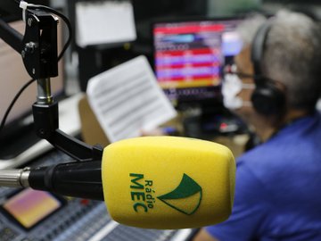 Rádio MEC do Rio de Janeiro completa 98 anos no ar