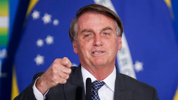 Bolsonaro critica lockdown em Araraquara e prefeito da cidade