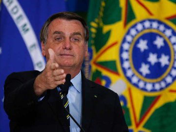 Bolsonaro culpa medidas contra Covid por inflação