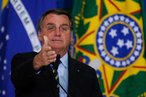 Bolsonaro culpa medidas contra Covid por inflação