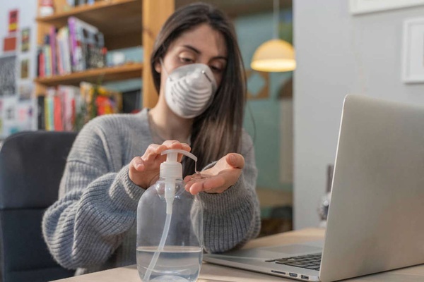 O tempo de isolamento para o trabalho vai variar de acordo com a manifestação de sintomas