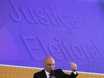 Alexandre de Moraes disse que eleição ocorreu de forma pacífica