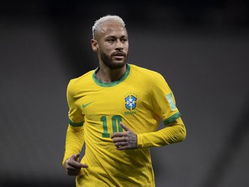 Jornal alemão chama Neymar de arrogante por foto com seis estrelas