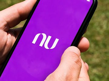 Nubank lança seguro contra transferências após roubo de celular
