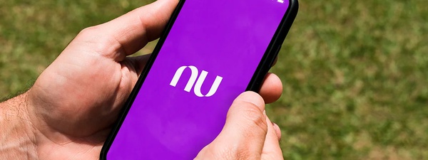 Nubank lança seguro contra transferências após roubo de celular