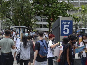 Professores entrevistados dão sugestões para o ENEM