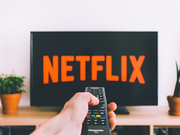 A Netflix sempre reforça que apenas uma residência pode usar a mesma conta.