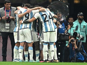 Argentina e França vão se enfrentar pelo Tri como grandes rivais do passado