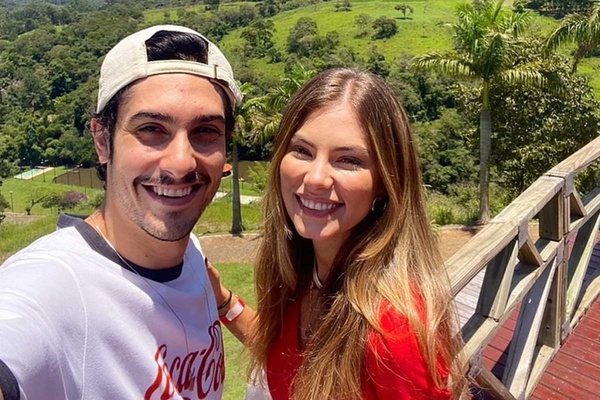 Bruna Hamú se casa oficialmente com Léo Feltrim