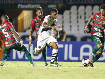 Rádio Nacional transmite partida ao vivo a partir das 21h35