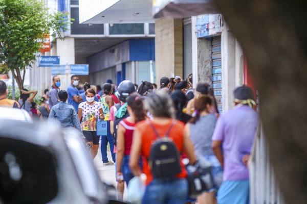 Governo publica decreto que libera uso de máscara em locais abertos e semiabertos no Piauí