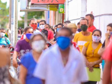 Uso de máscaras em locais abertos deixa de ser obrigatório em Teresina a partir de hoje