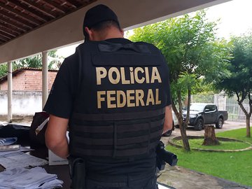 Polícia Federal cumpre mandados contra distribuidora de medicamentos em Teresina