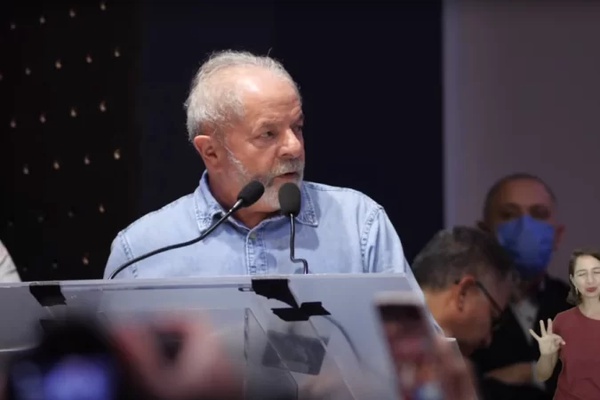 PT troca marqueteiro de campanha de Lula em meio a brigas internas