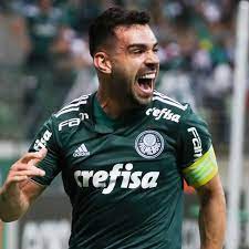 Gigante brasileiro pode acertar a contratação do meio-campista Bruno Henrique, ex-Palmeiras e Corinthians