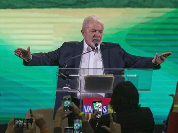 Moeda única defendida por Lula não é a mesma de Bolsonaro