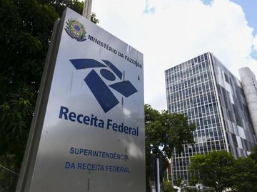 Sede da Receita; site teve instabilidade no último dia de entrega de declaração do IRPF 2022