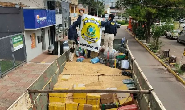 Policiais rodoviários recolhem 16,1 toneladas da droga