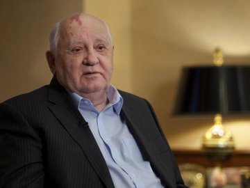 O ex-líder soviético, Mikhail Gorbachev encerrou a Guerra Fria sem derramamento de sangue.