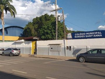 Adolescente armado invade escola, dispara contra alunos e mata estudante na Bahia