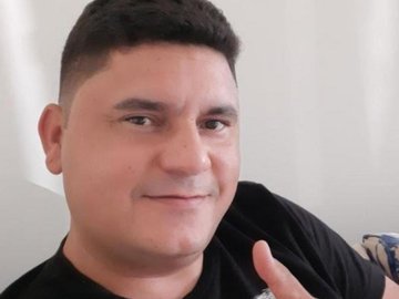 Marido de secretária sendo assassinado na frente das filhas no Piauí