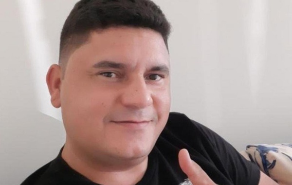 Marido de secretária sendo assassinado na frente das filhas no Piauí