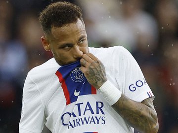 Técnico do PSG elogia desempenho de Neymar no início da temporada