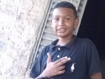 Polícia prende dois adultos e apreende cinco adolescentes por morte de garoto de 12 anos